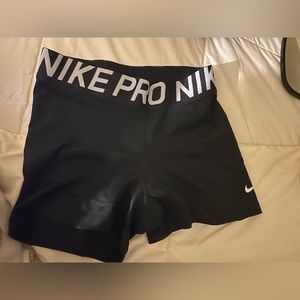 NIKE Short